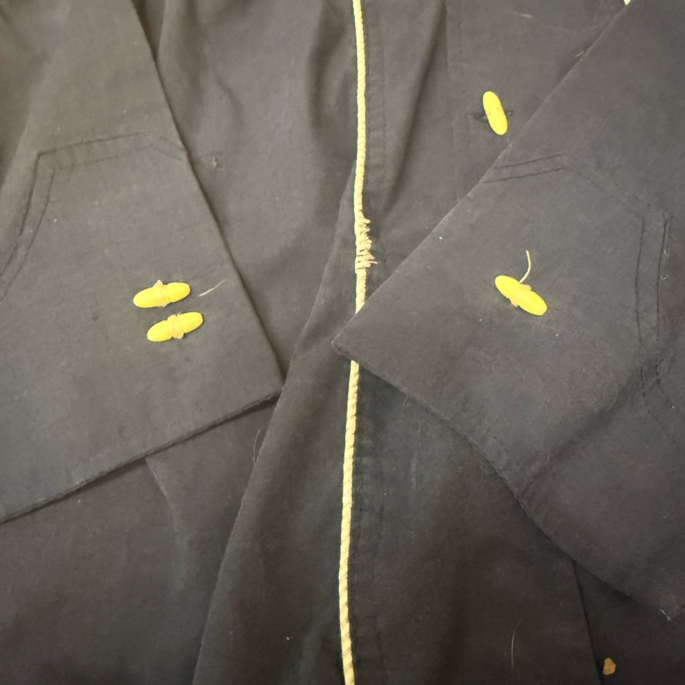 Vintage Custer western shirt with very unique buttons. - Picture 6 of 6
